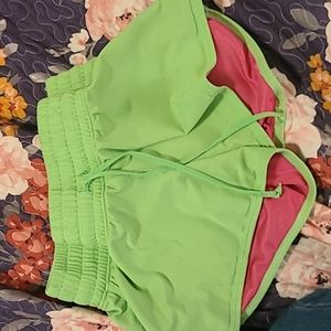 Reebok athletic short size small (juniors)